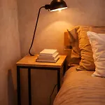 מלון Loft *