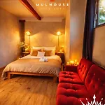 Loft Ξενοδοχείο *