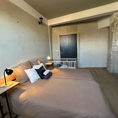 Loft Hotel *