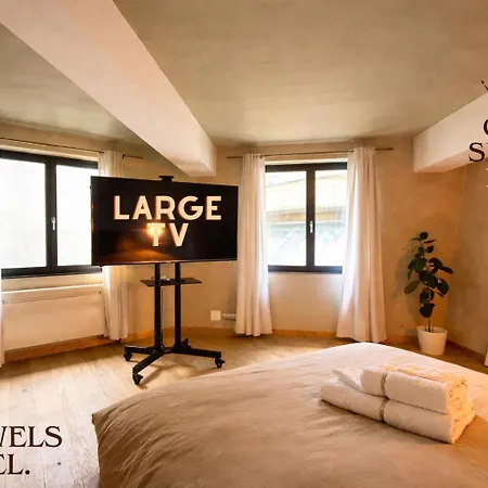 Loft Szálloda *